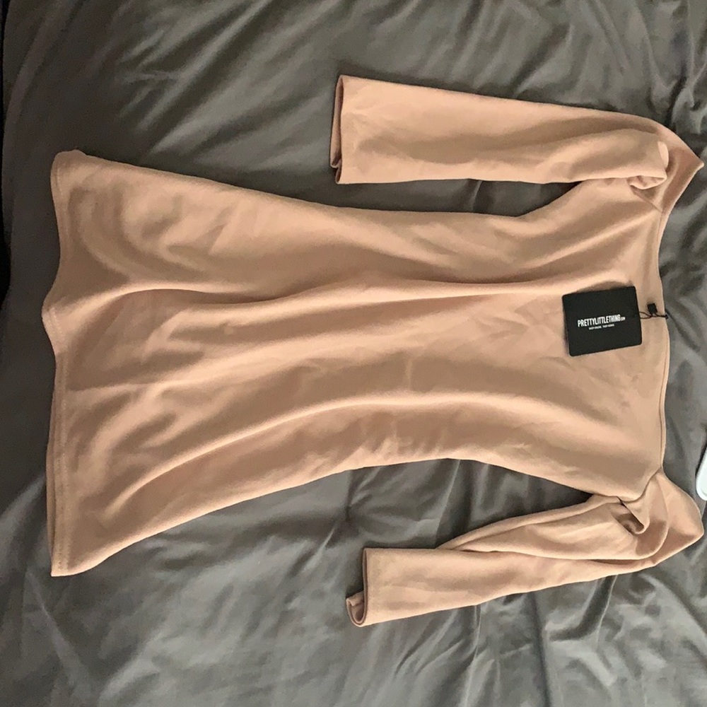 Off the shoulder dress great for cocktail hour.